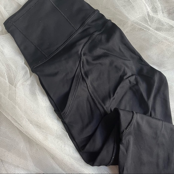 Lululemon Fast & Free 7/8 Tight II Nulux 25" - Picture 5 of 6